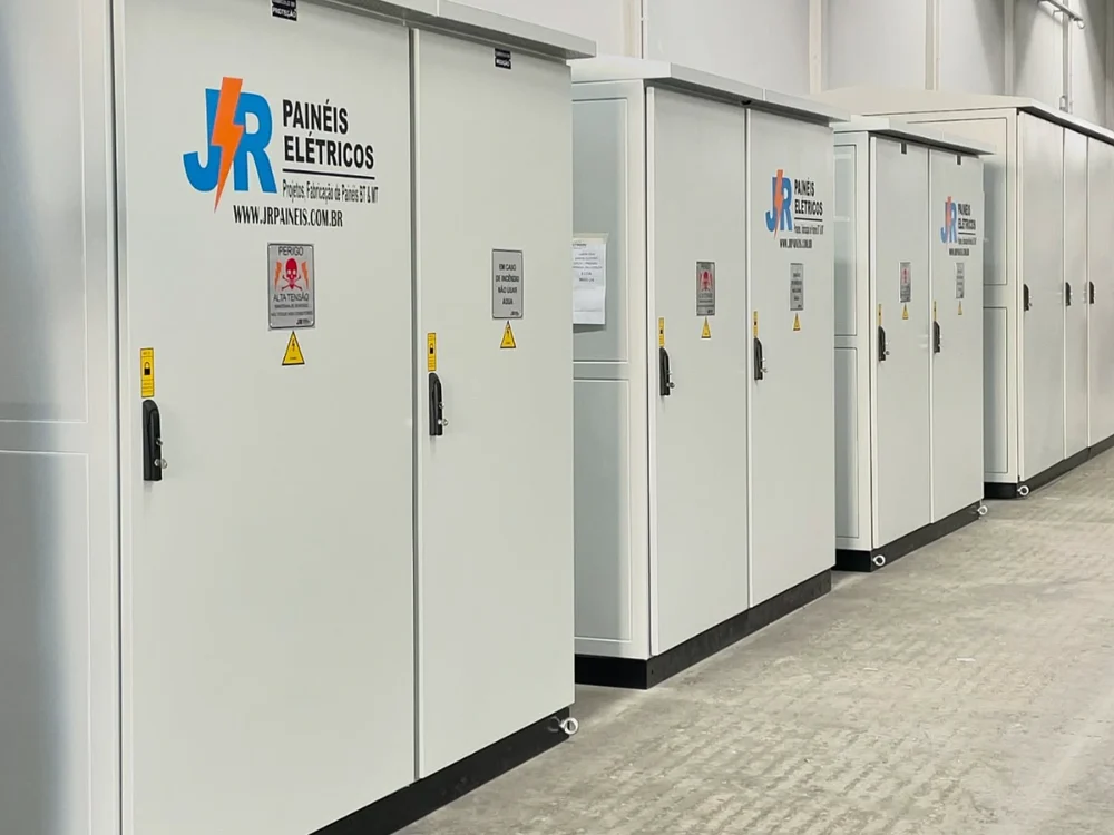 Linha de painéis elétricos JR Painéis